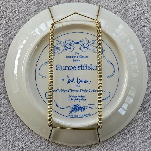 Golden Classic Plate Collection classic fairy tales  Cinderella Sleeping Beauty - Picture 7 of 8